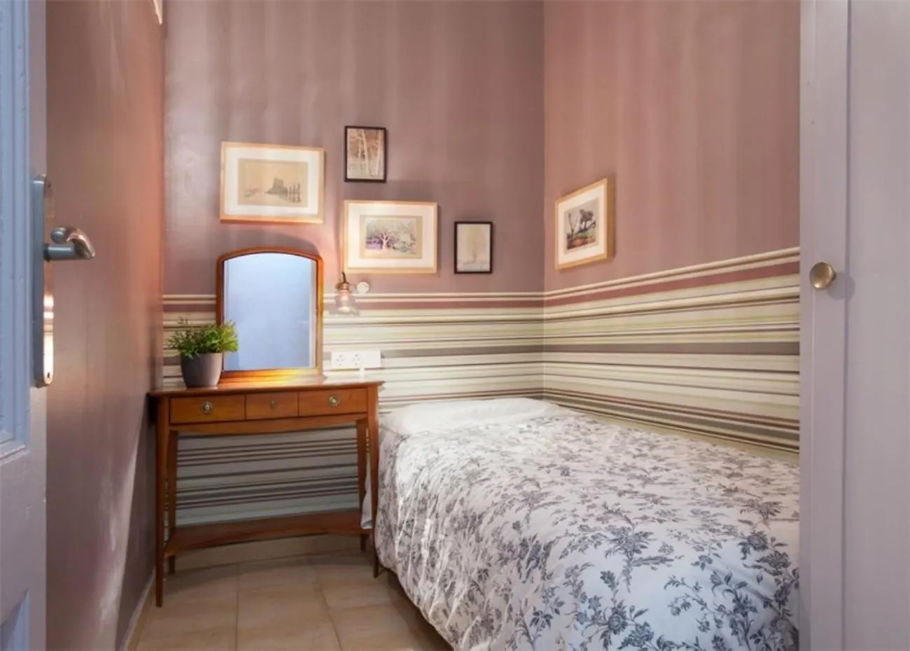 Ferienwohnung Fuer 5 Personen Ca 70 Qm In Barcelona-Eixample, Costa Brava Costa Del Maresme